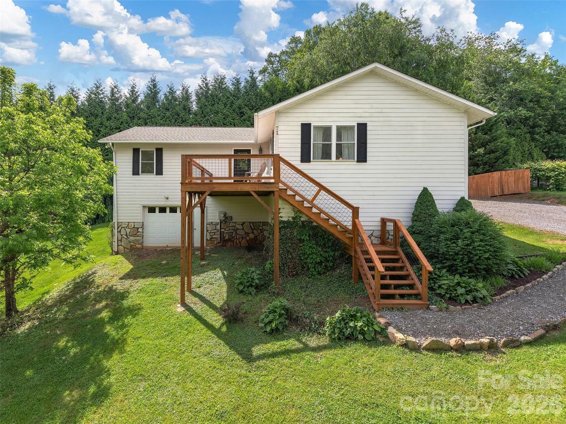 71 Midnight Ln., Waynesville, NC 28786
