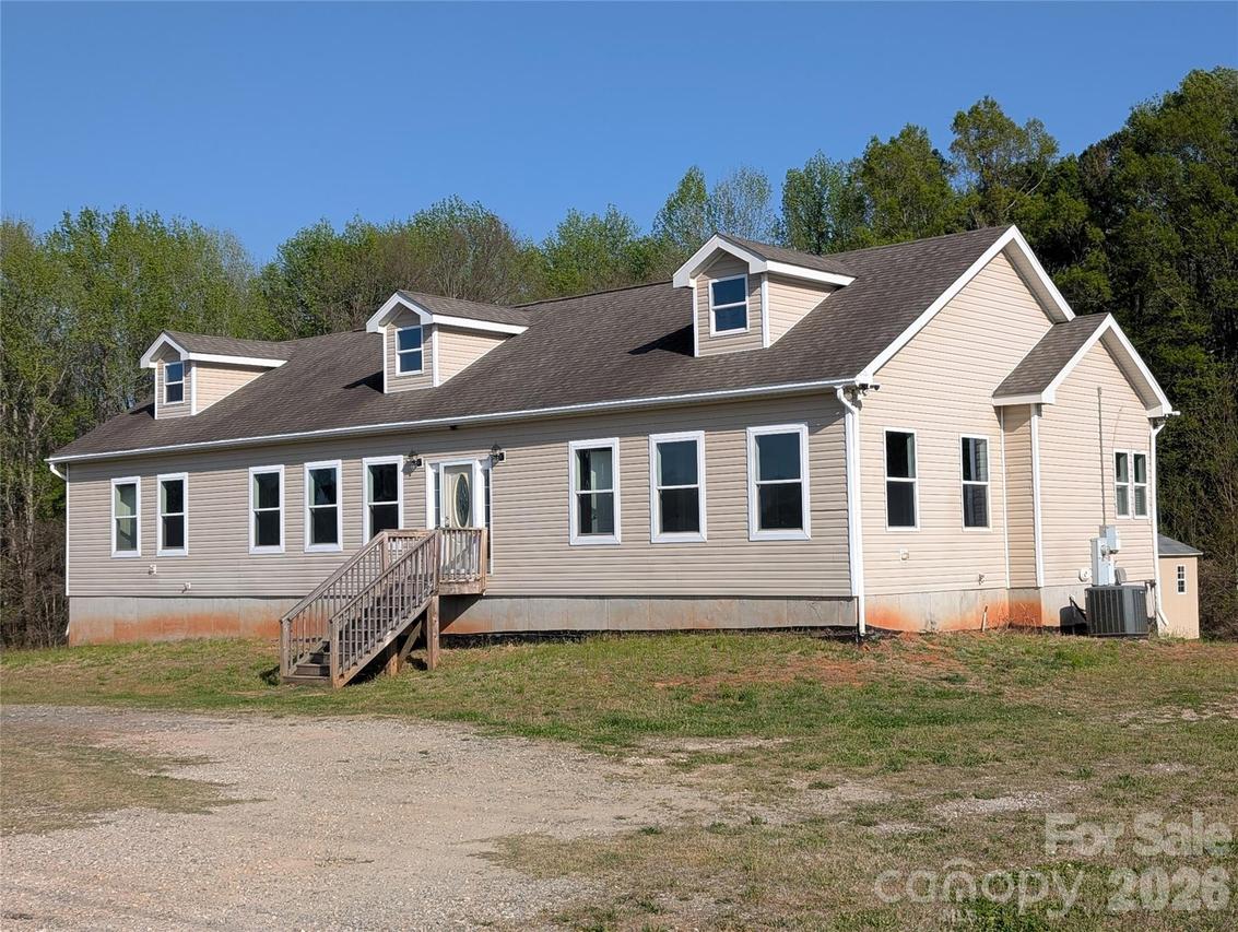 11811 Moores Chapel Rd., Charlotte, NC 28214