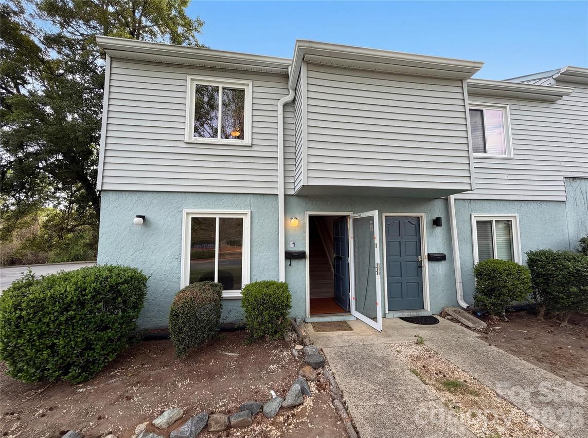 1911 Smoke Ridge Ct. #1, Charlotte, NC 28210