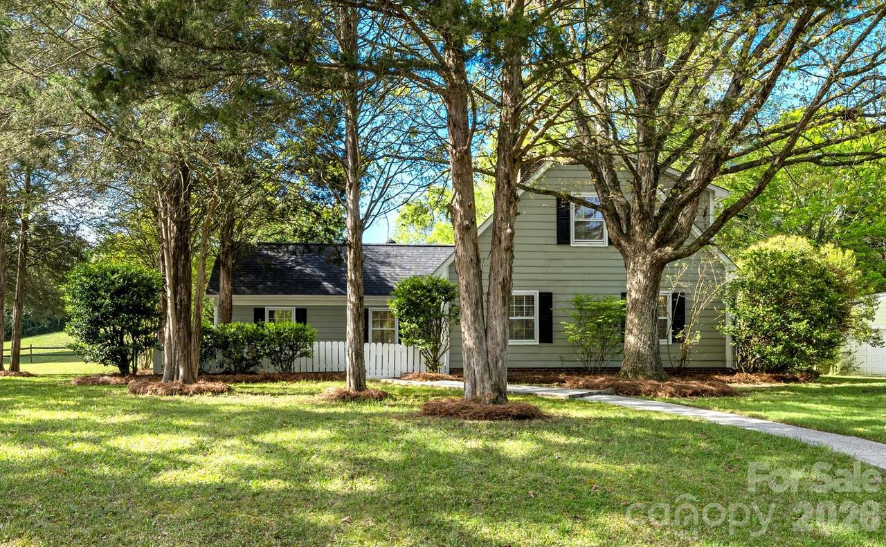 7456 Crowflock Ct., Charlotte, NC 28226