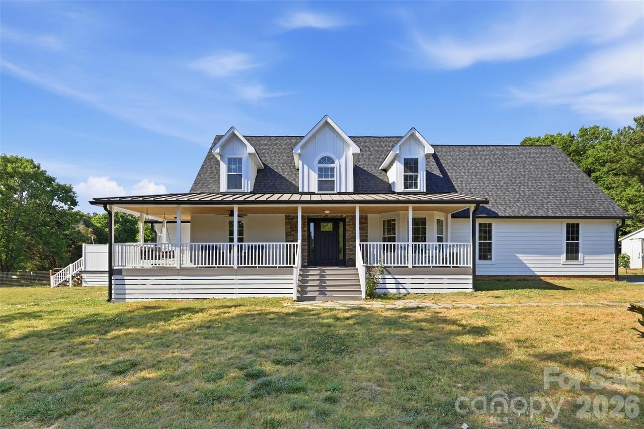 7332 Bailywick Dr., Waxhaw, NC 28173