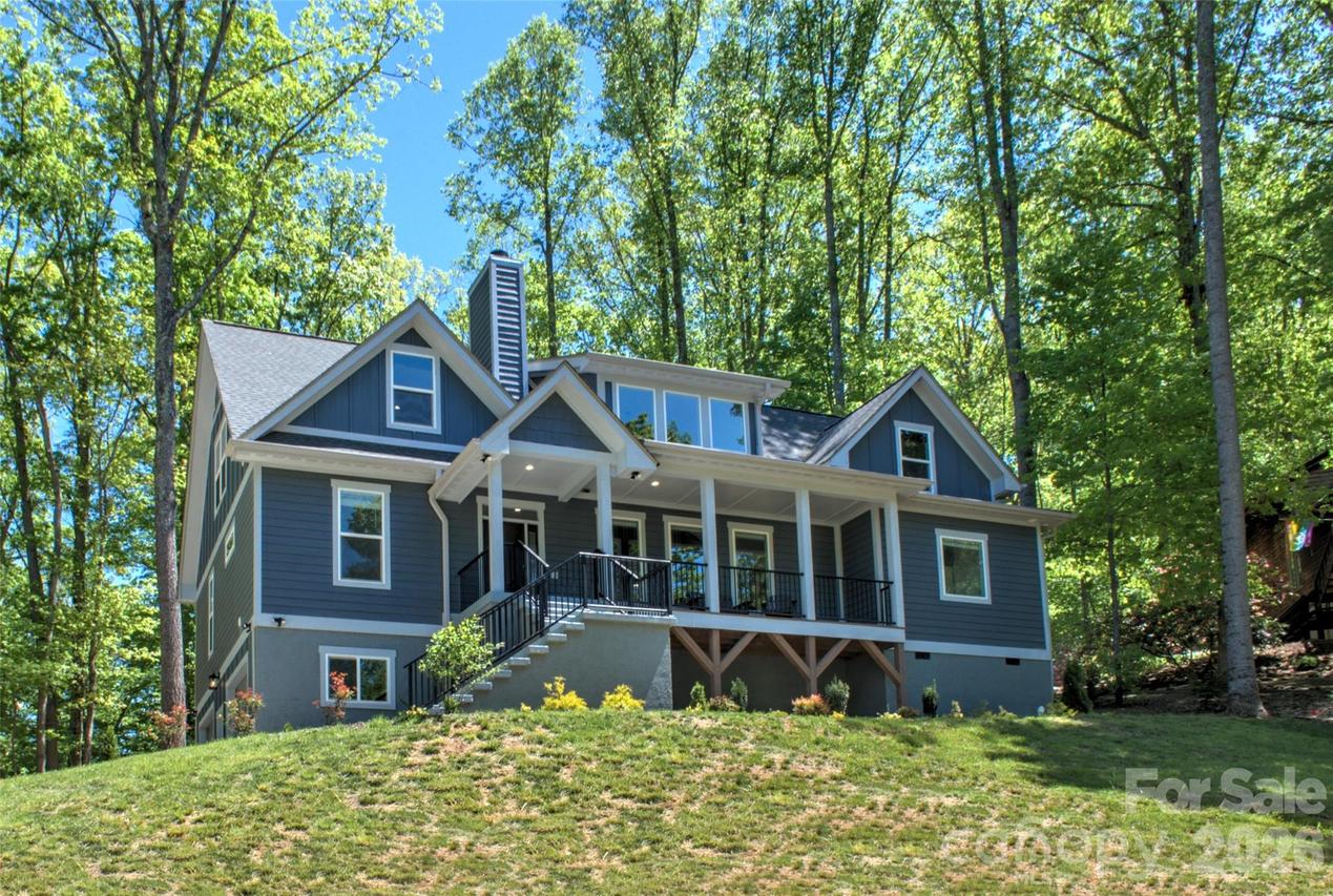 54 Southwicke Dr., Arden, NC 28704