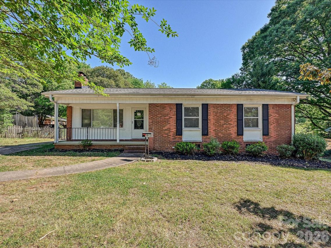 1913 Optimist Ln., Charlotte, NC 28205