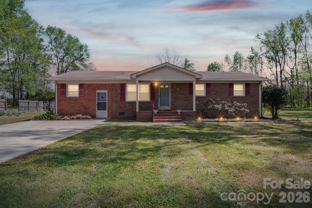 712 Worthwood Cir., Monroe, NC 28112