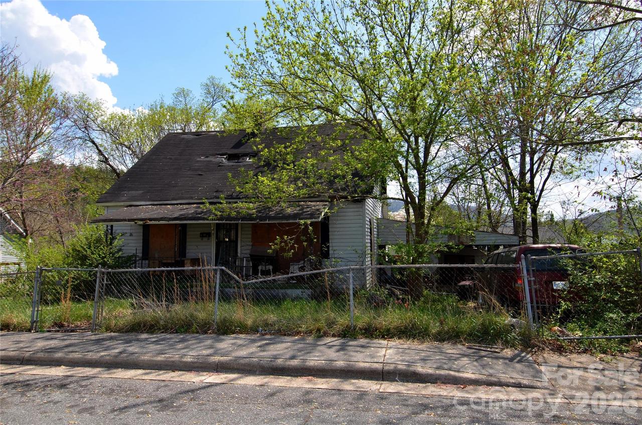 56 Fifth Em St. #120, Marion, NC 28752