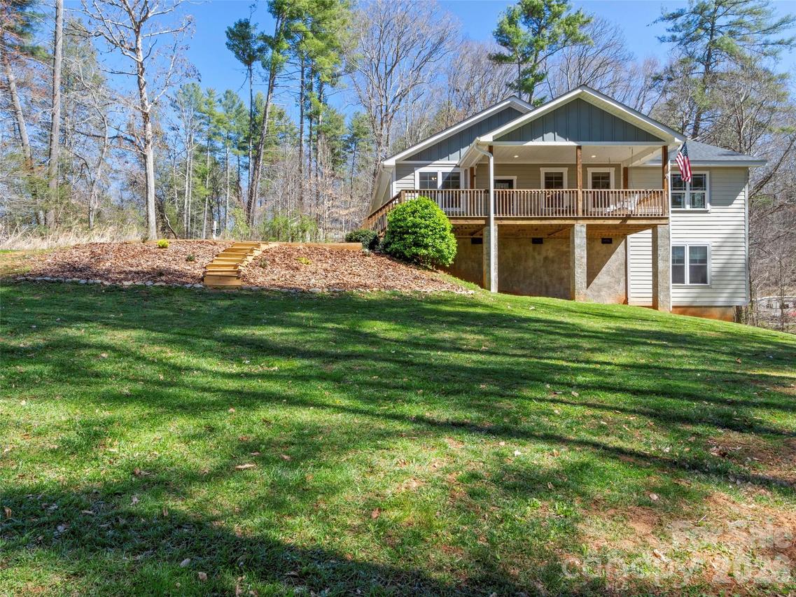 80 Mckenzie Dr., Marshall, NC 28753