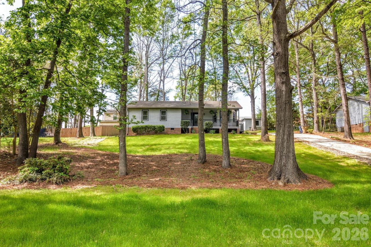 3916 Wonderland Dr., Matthews, NC 28104