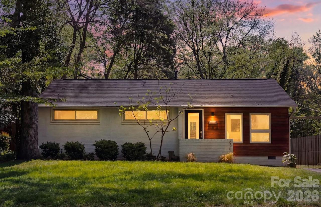 820 Manhasset Rd., Charlotte, NC 28209