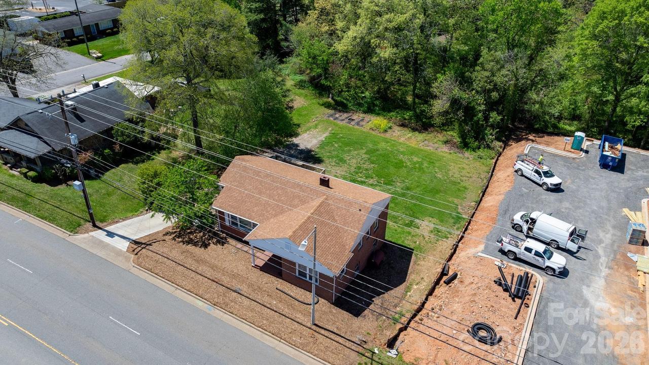 3015 North Center St., Hickory, NC 28601