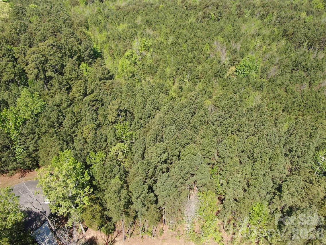 123 Summer Lake Dr., New London, NC 28127