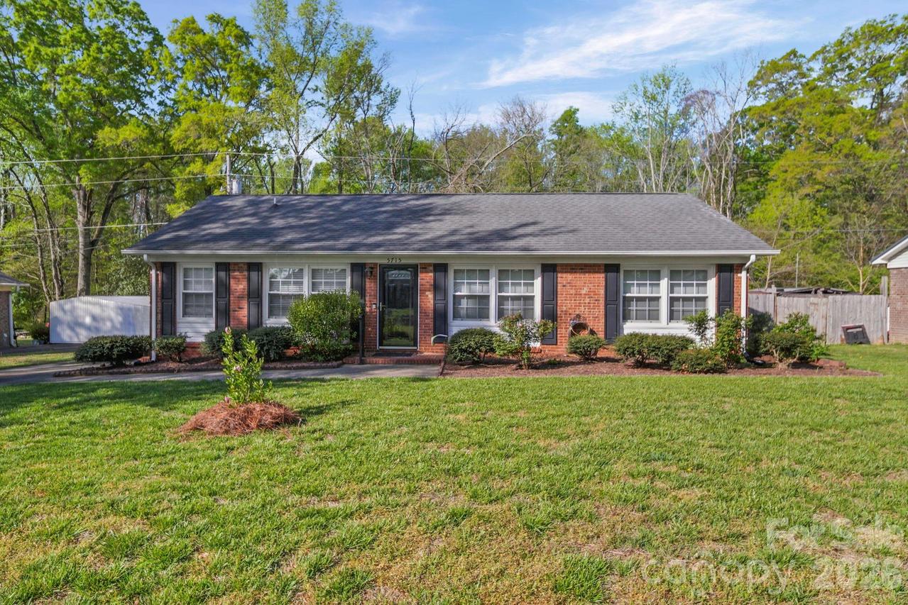 5715 Hillcrest Cir., Indian Trail, NC 28079