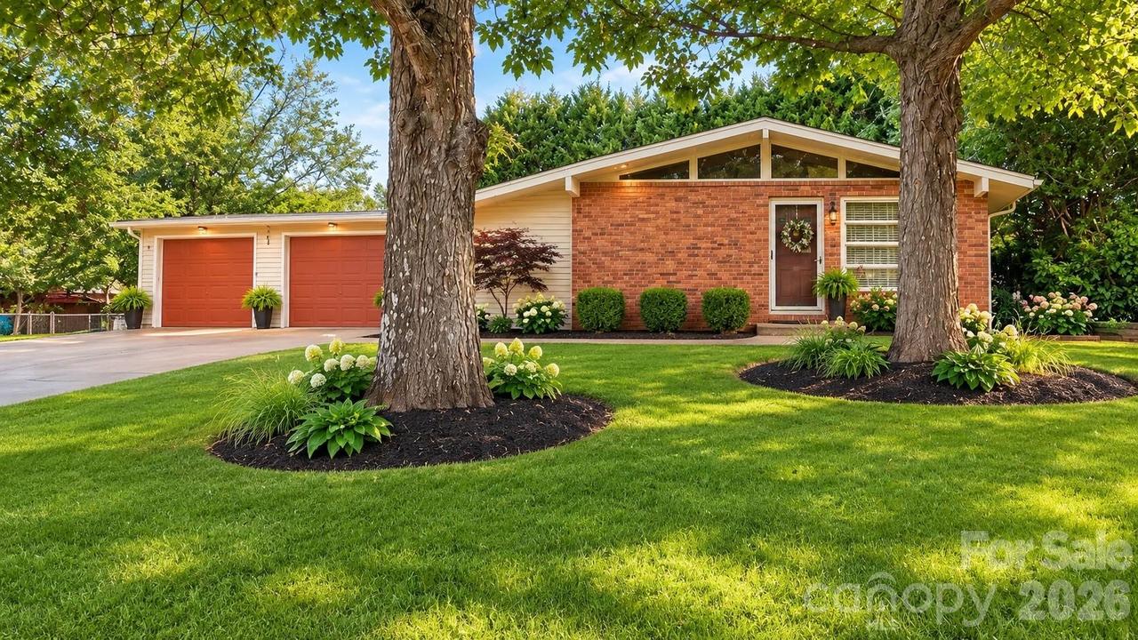 104 Buena Vista Dr., Morganton, NC 28655