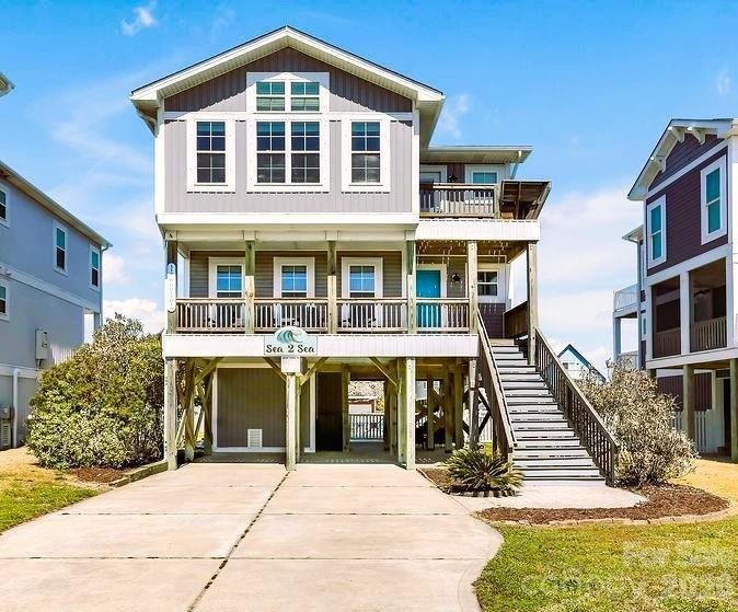 118 W Dolphin Dr., Oak Island, NC 28465