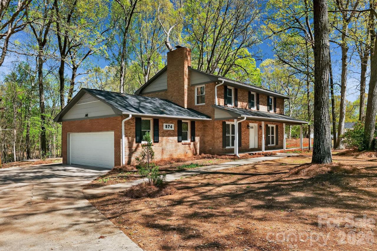 874 Red Fox Ln., Concord, NC 28025