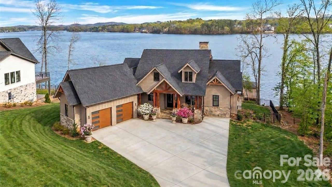 8058 Edgewater Dr., Norwood, NC 28128