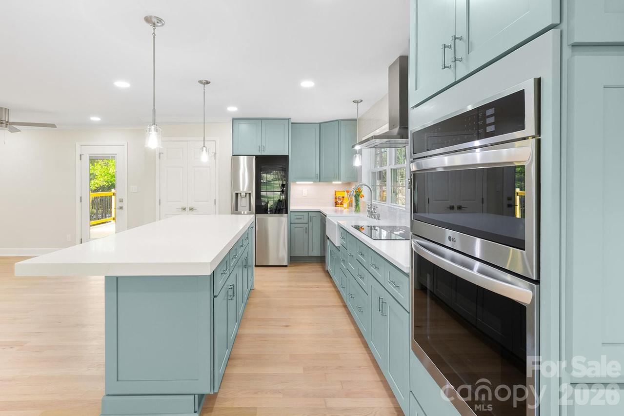 100 Chadmore Dr., Charlotte, NC 28270