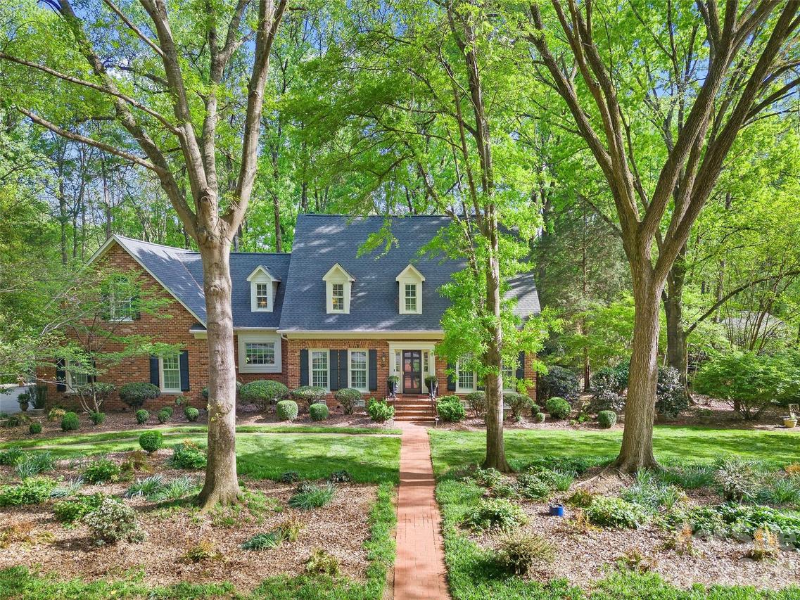 6121 Bentway Dr., Charlotte, NC 28226