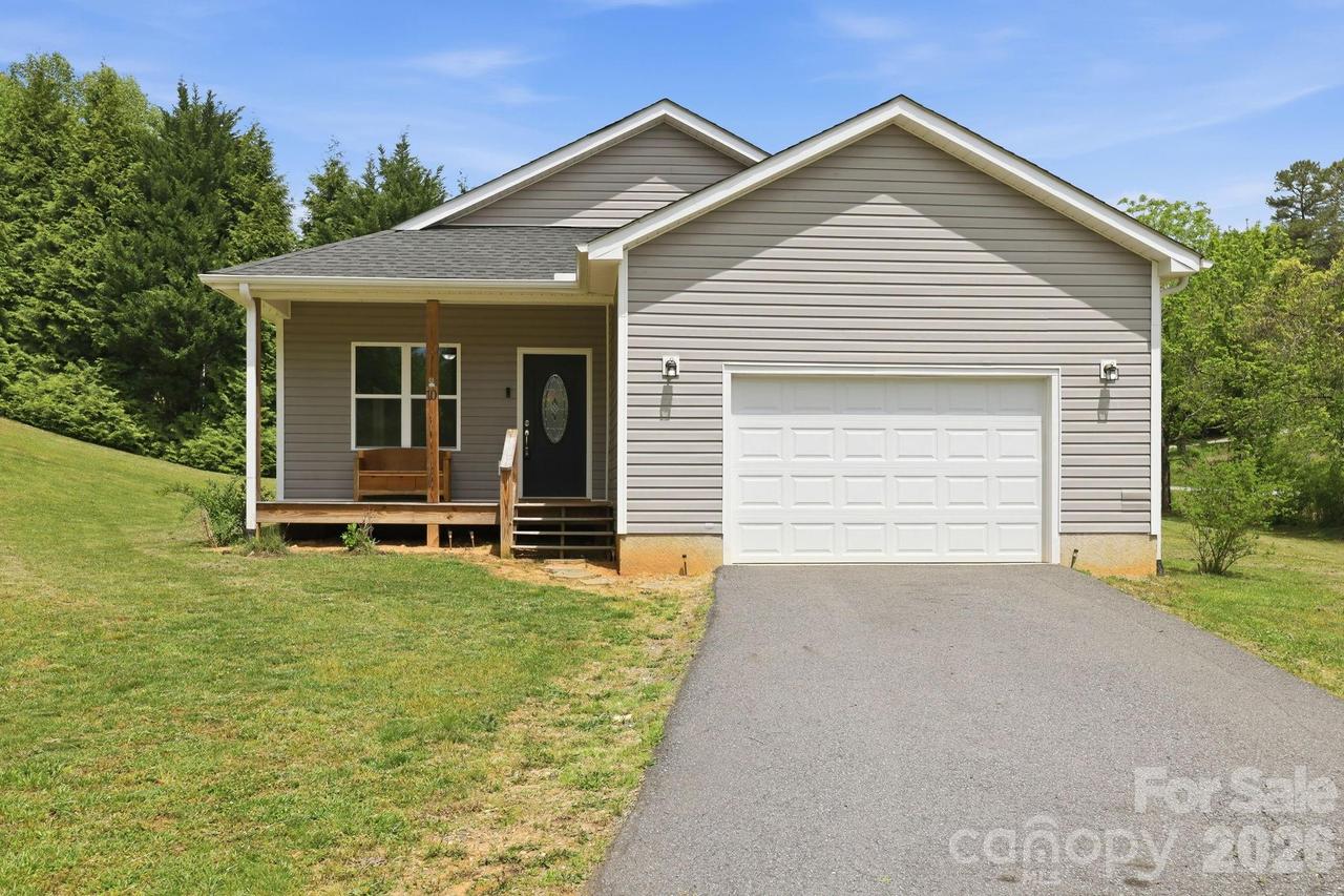 10 Scarlett Ridge Dr., Marshall, NC 28753