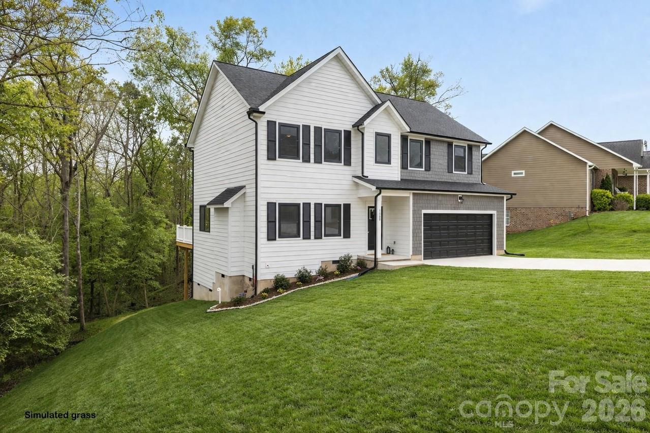 1928 46th Avenue Dr., Hickory, NC 28601