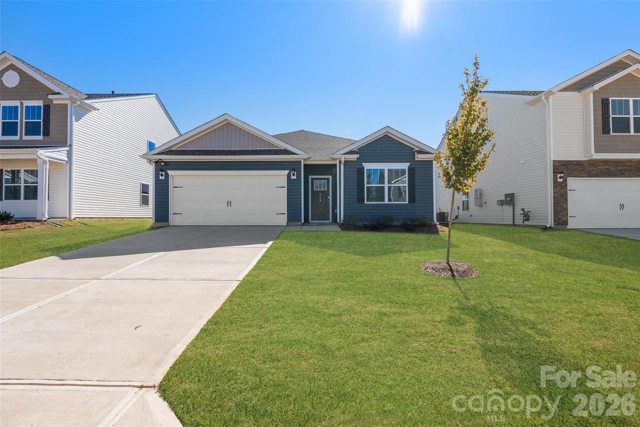 85 Ridgehaven Dr., Waynesville, NC 28786