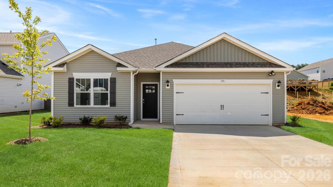 85 Ridgehaven Dr., Waynesville, NC 28786