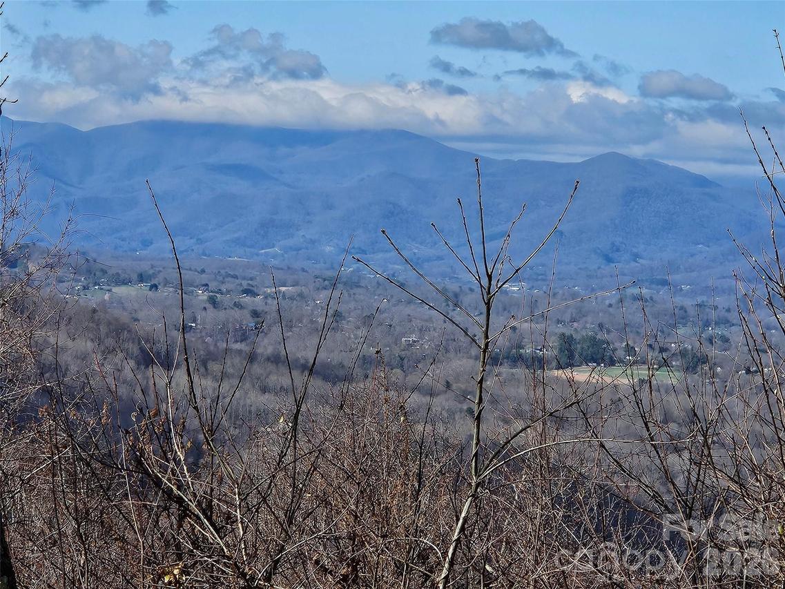 989 High Rock View Dr., Canton, NC 28716