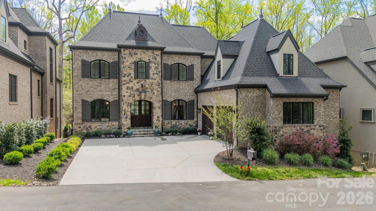 6006 Old Providence Ln., Charlotte, NC 28226