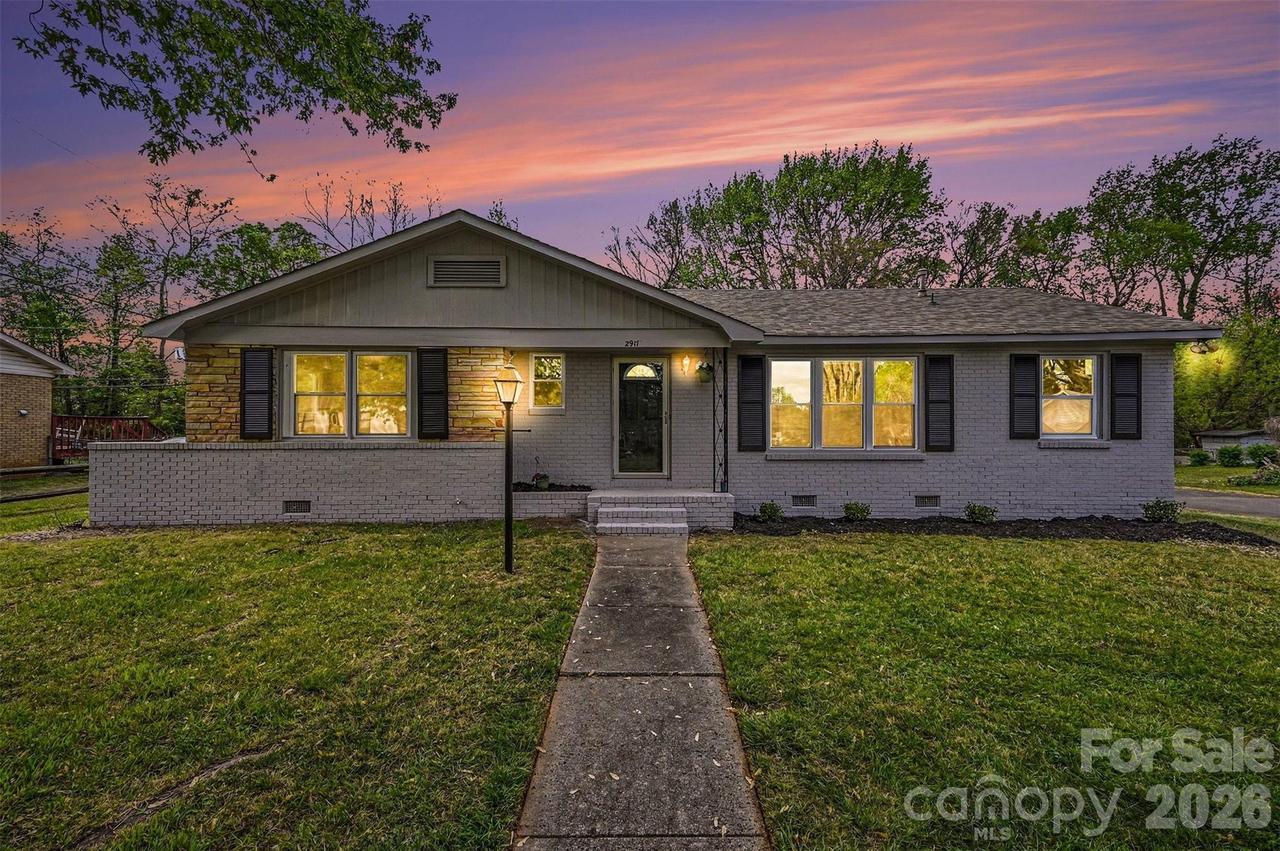 2917 Dalecrest Dr., Charlotte, NC 28269