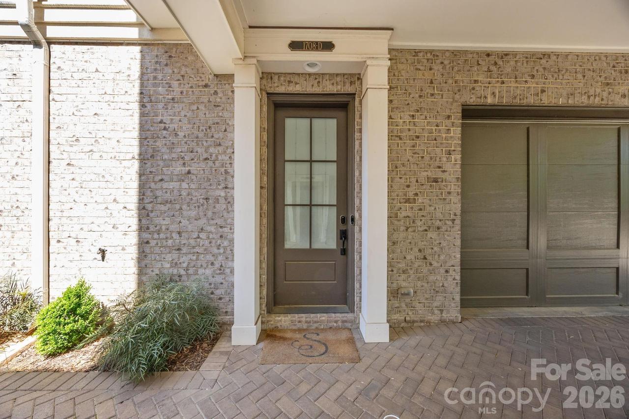 1708 Lombardy Cir. #D, Charlotte, NC 28203