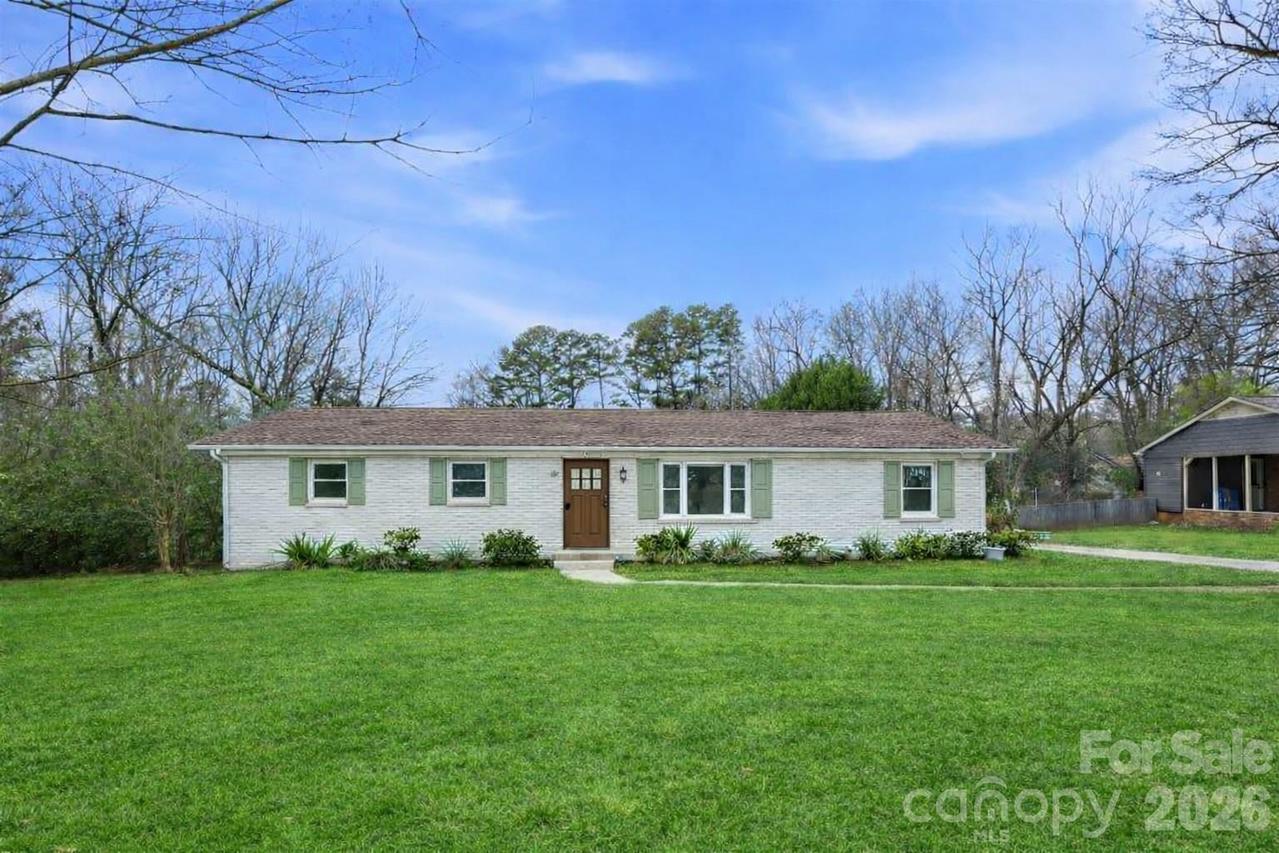 3029 Cresthill Dr., Charlotte, NC 28212