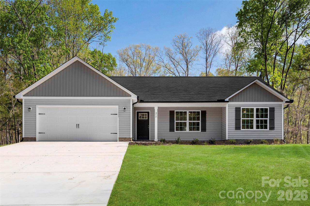 872 Roxboro Dr., Mount Gilead, NC 27306