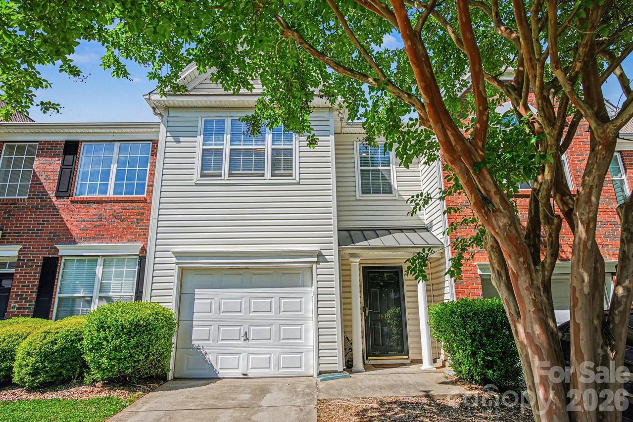 3915 Glenlea Commons Dr., Charlotte, NC 28216
