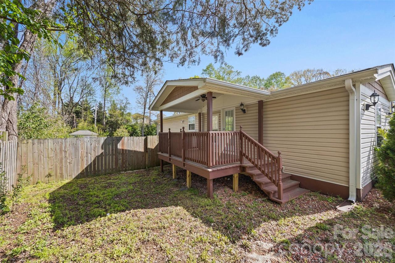 5024 Victoria Ave., Charlotte, NC 28269