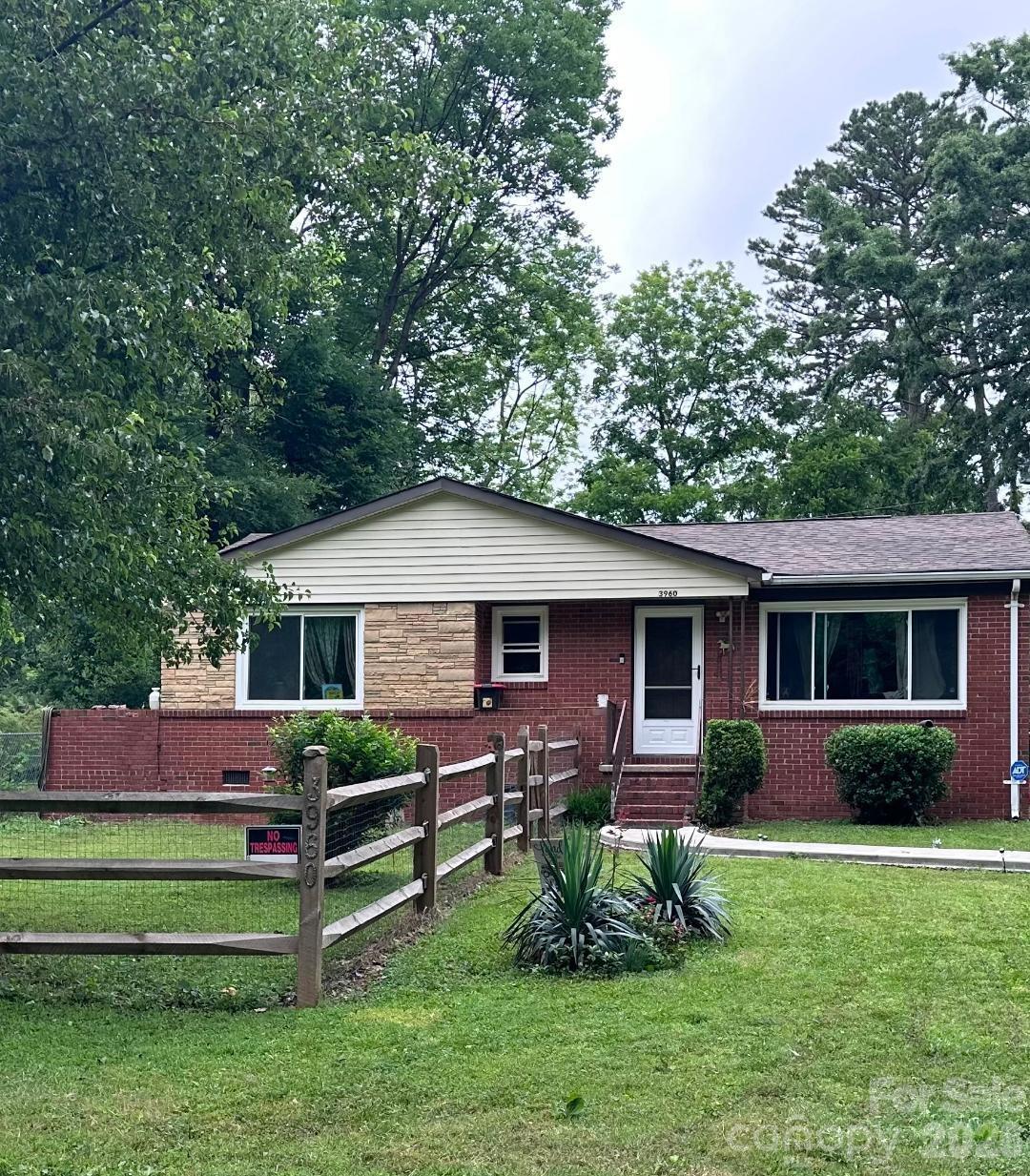 3960 Bristol Dr., Charlotte, NC 28208