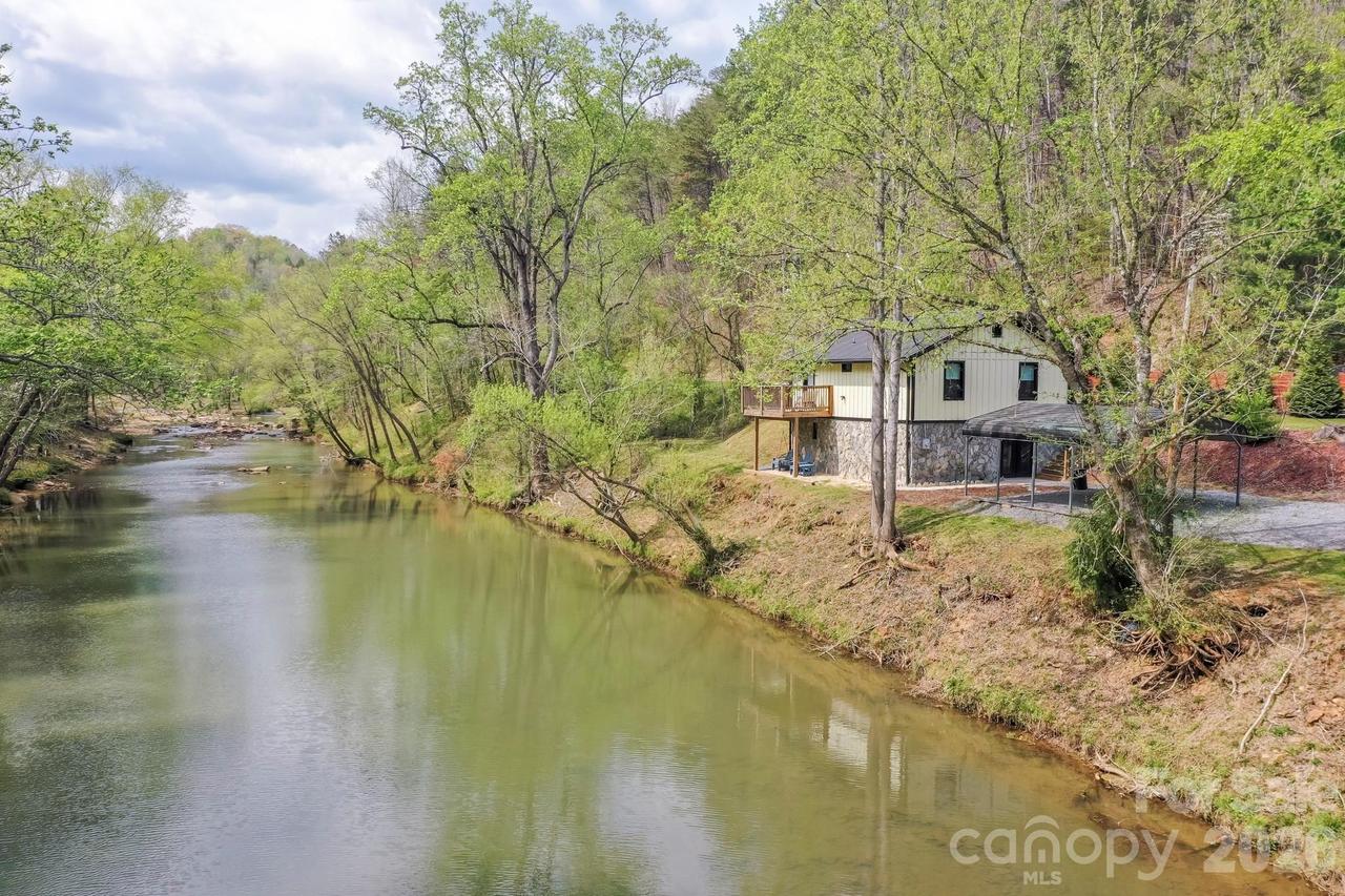 6375 Us 64/74a Hwy., Lake Lure, NC 28746
