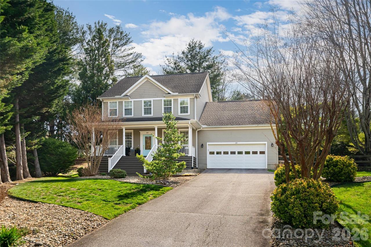 305 Woodview Ct., Fletcher, NC 28732