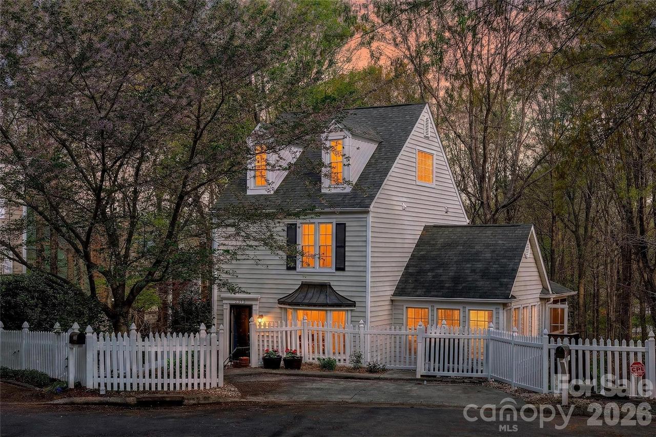 2313 Wythe House Ct., Charlotte, NC 28270