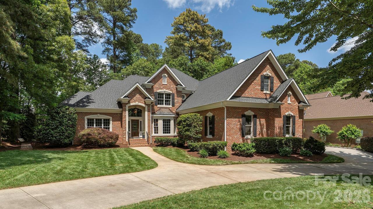 4575 Rustling Woods Dr., Denver, NC 28037