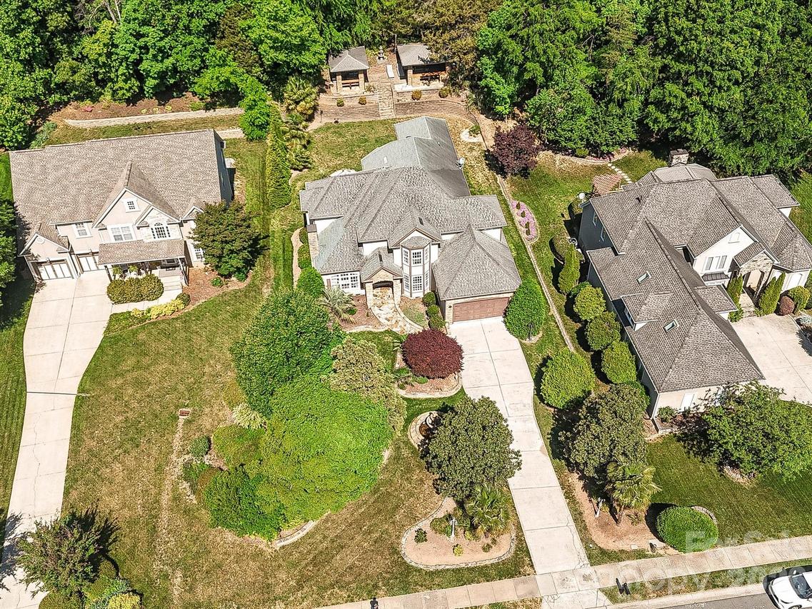 21425 Crown Lake Dr., Cornelius, NC 28031