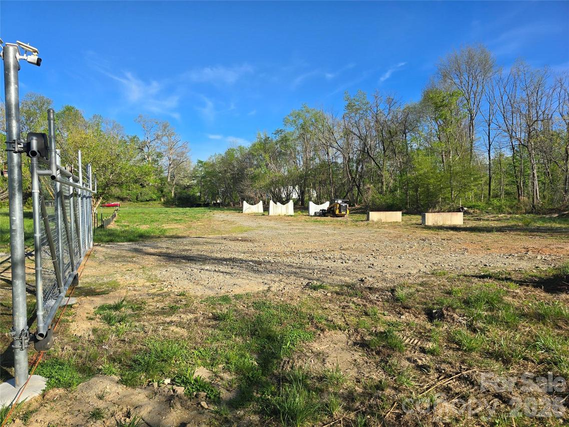 65 Mills Gap Rd., Fletcher, NC 28732