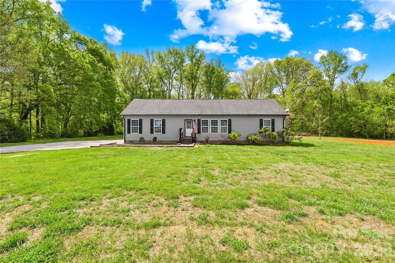 350 Little Creek Dr., Salisbury, NC 28147