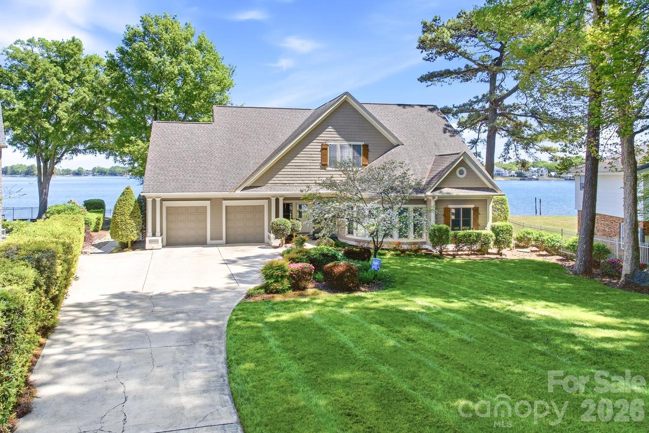 21217 Island Forest Dr., Cornelius, NC 28031