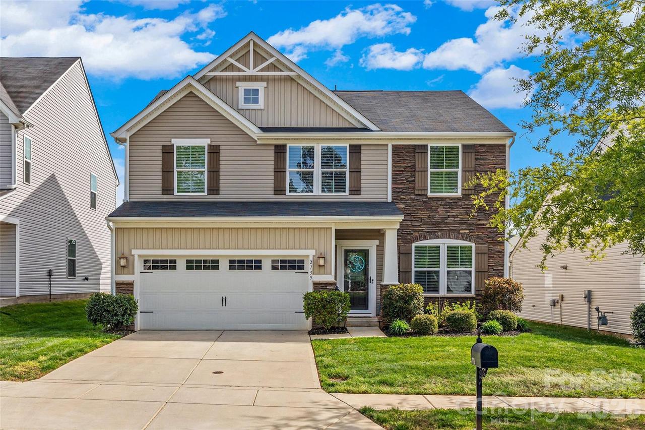 2739 Cypress Oak Ln., Gastonia, NC 28056