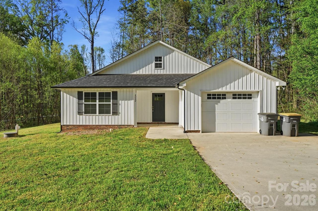 4242 Burgin St., Kannapolis, NC 28081