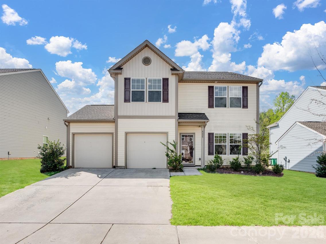 4225 Stockbrook Dr., Charlotte, NC 28215