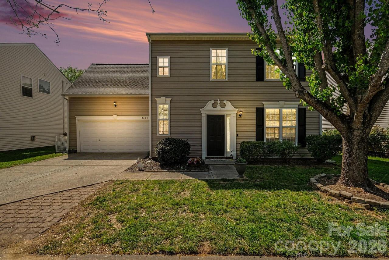 7833 Rolling Meadows Ln., Huntersville, NC 28078