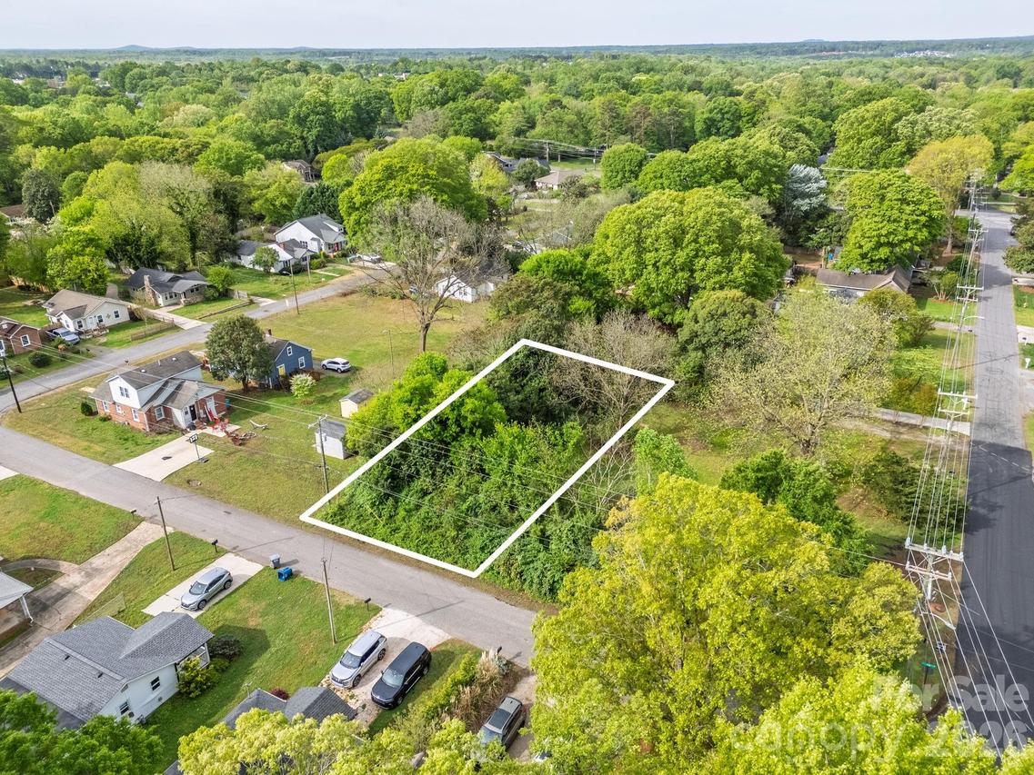 506 East Ave., Belmont, NC 28012