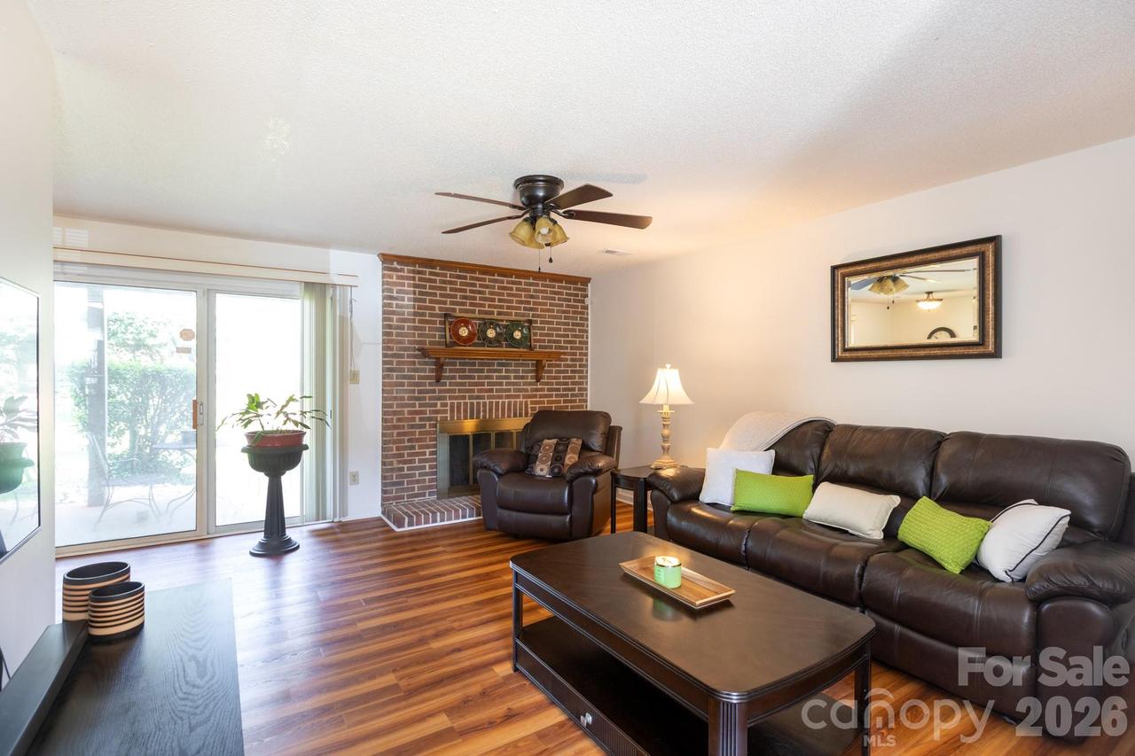 5600 Amity Springs Dr., Charlotte, NC 28212