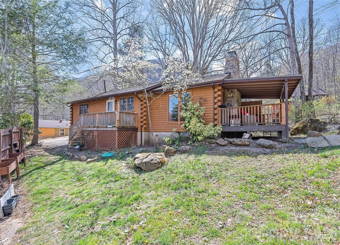 61 Shirdash Dr., Maggie Valley, NC 28751