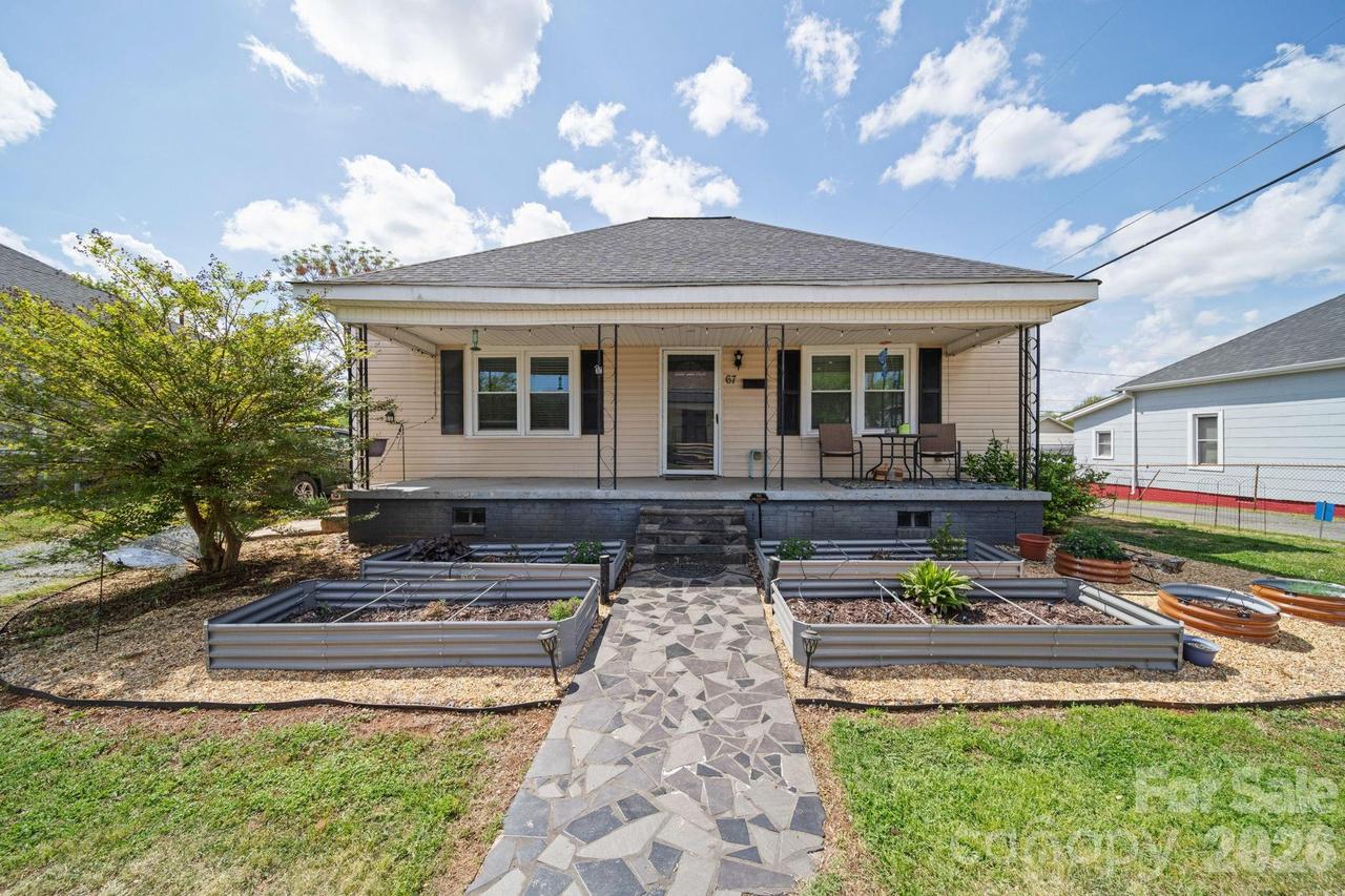 67 4th St., Cramerton, NC 28032